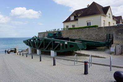 Whale-pier-Brückenelemente beim Musée du Débarquement